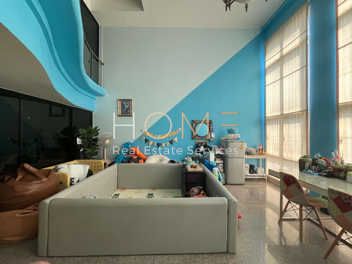 ขายโฮมออฟฟิศเลียบทางด่วนรามอินทรา : ติดถนนเลียบด่วน เดินขึ้นรถไฟฟ้าได้เลย 🏡 โฮมออฟฟิศ ประดิษฐ์มนูธรรม ซอย 9 / 4 ห้องนอน (ขาย), Home office Praditmanutham Soi 9 / 4 Bedrooms (FOR SALE) TPM173