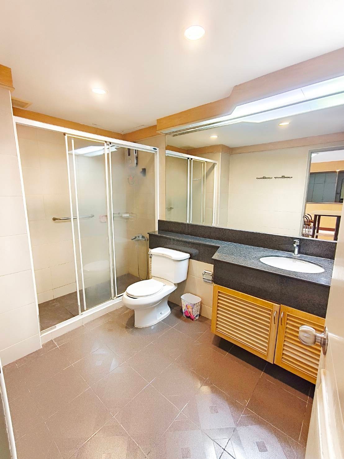 For SaleCondoKasetsart, Ratchayothin : Selling apartments 98.72 sqm. 2 bedrooms, 1 Nam Sarin Place, Ratchayothin, Floor 8