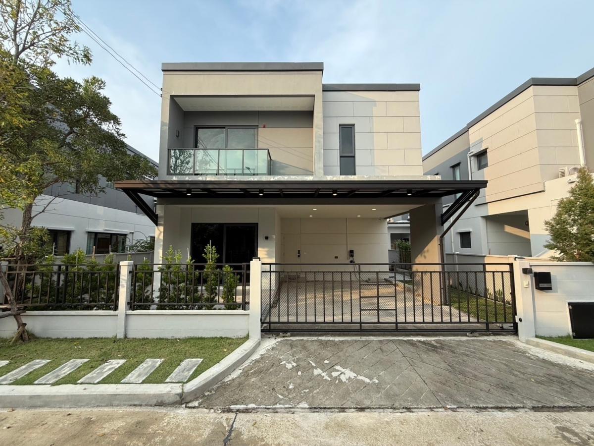 ขายบ้านบางนา แบริ่ง ลาซาล : ✅ขาย บ้าน Centro Bangna📍พื้นที่ 50.80 ตร.ว.พื้นที่ใช้สอย164 ตร.ม.ชั้น 2 3 ห้องนอน 3 ห้องน้ำ✅ราคา 9,500,000  บาท 🔔รีบจองเลย