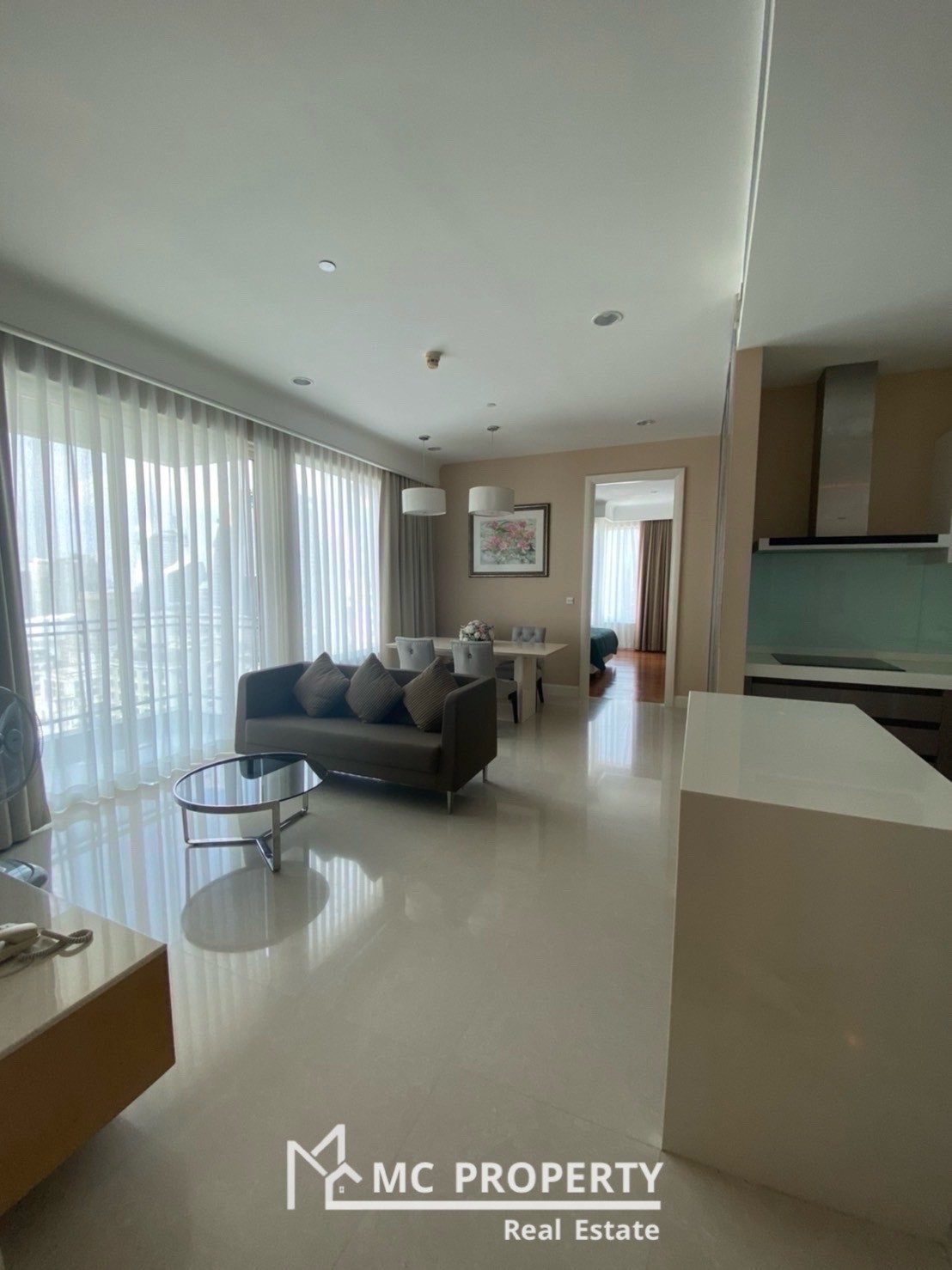 ให้เช่าคอนโดวิทยุ ชิดลม หลังสวน : Q Langsuan 2 bedroom 94sqm 30fl++ for rent only 85,000 please contact 0816878954
