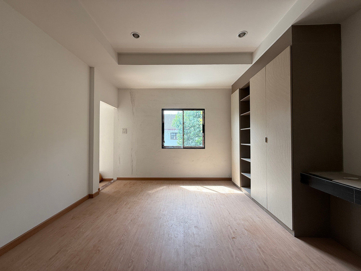 ขายบ้านบางนา แบริ่ง ลาซาล : HOT DEAL 🔥 บ้านเดี่ยว บางนา วิลล่า / 3 ห้องนอน (ขาย), Bangna Villa / Detached House 3 Bedrooms (FOR SALE) PALM895