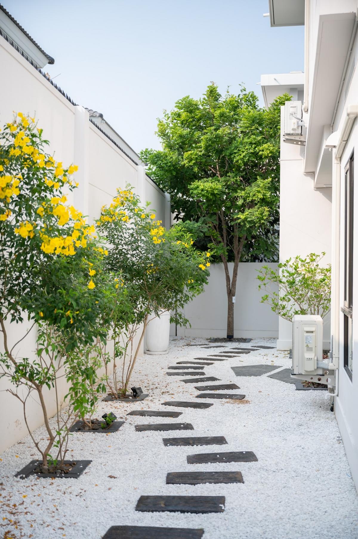 For SaleHouseSamut Prakan,Samrong : ⭐For Sale Hi-End House in Mantana Bangna Km.15! 2 Bedroom (4 br Adjust) 96 SQ.W Fully Furnished Waiting for Real Buyer