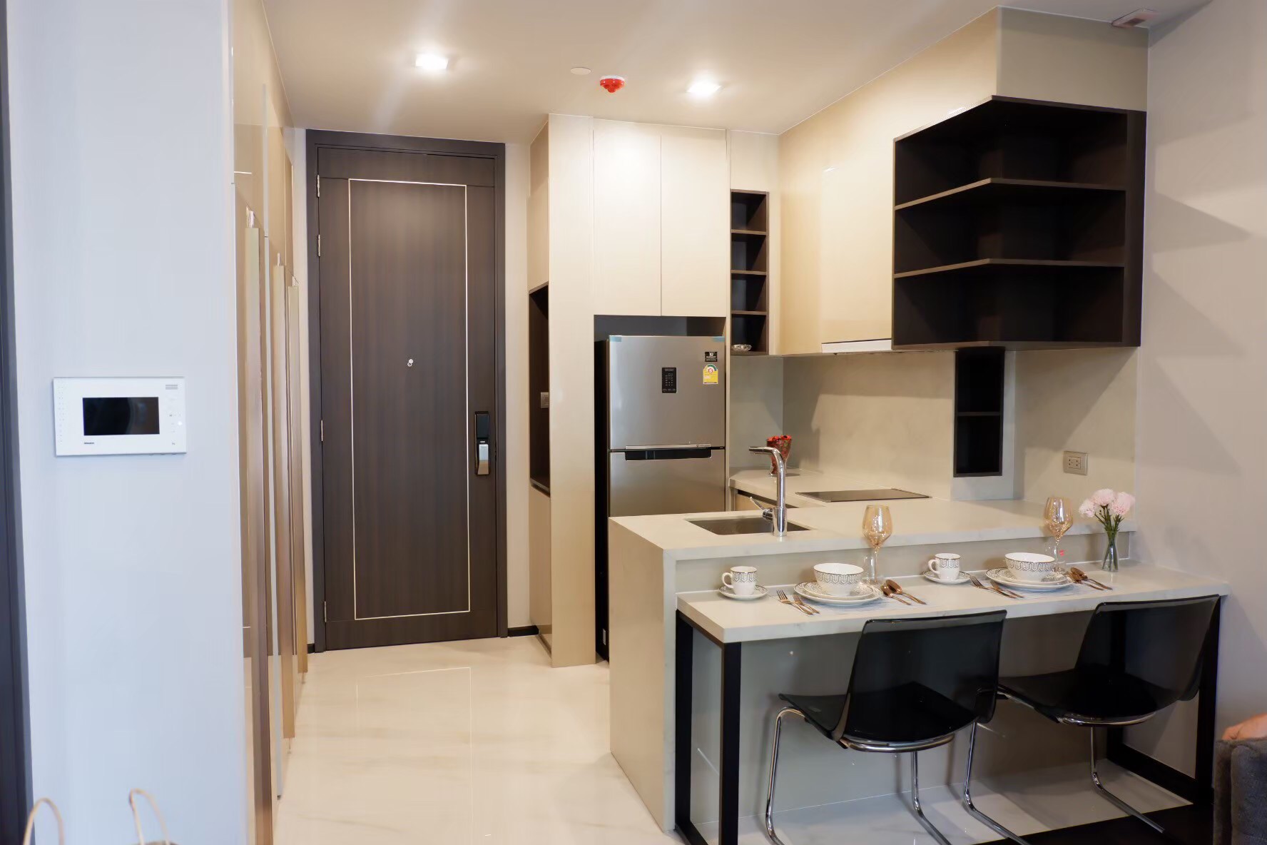 For RentCondoSukhumvit, Asoke, Thonglor : Luxury Condo for Rent at Laviq Sukhumvit 57 – 1 Bedroom, 1 Bathroom