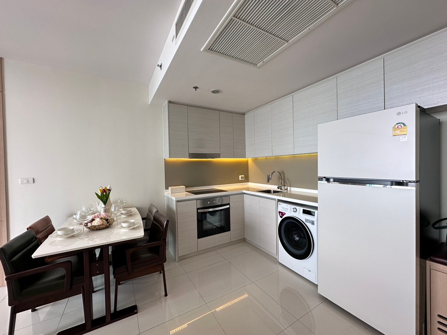 ขายคอนโดพัทยา บางแสน ชลบุรี สัตหีบ : 🏖️✨ The Riviera Wongamat For Sale– 2 Bedroom Luxury Seaview Condo! ✨| 19.9 MB | 84 Sqm.🏖️