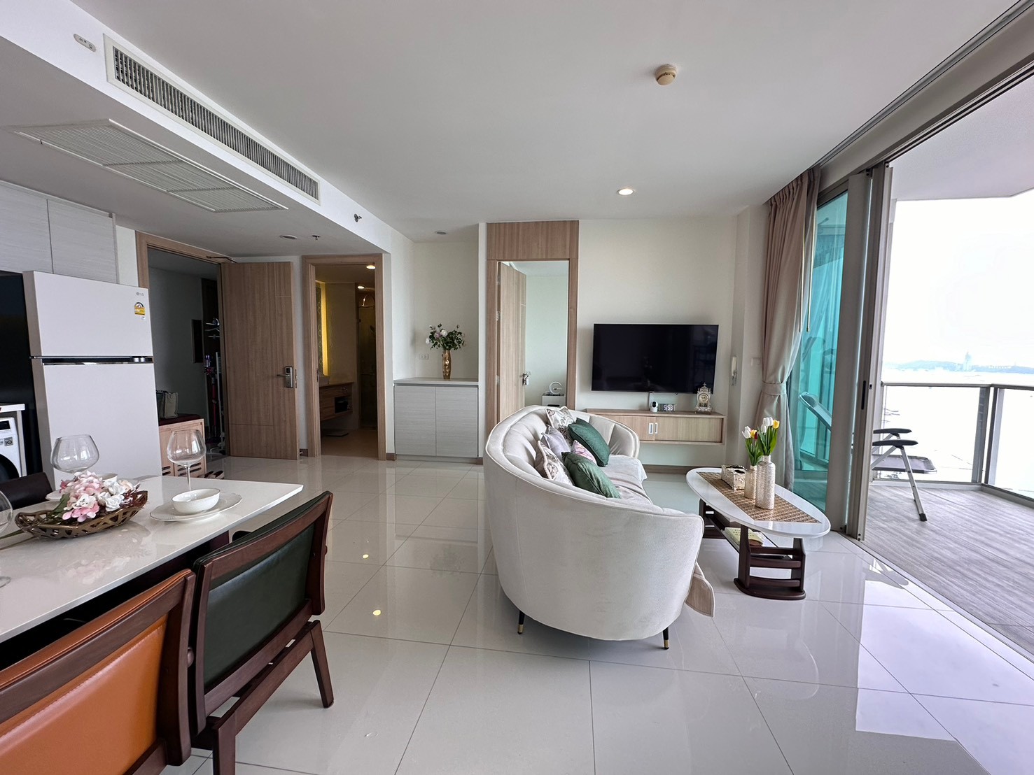 ขายคอนโดพัทยา บางแสน ชลบุรี สัตหีบ : 🏖️✨ The Riviera Wongamat For Sale– 2 Bedroom Luxury Seaview Condo! ✨| 19.9 MB | 84 Sqm.🏖️