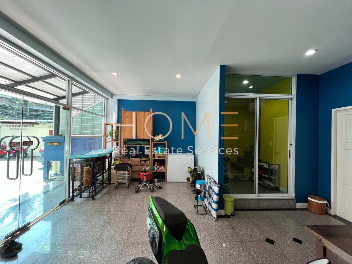 ขายโฮมออฟฟิศเลียบทางด่วนรามอินทรา : ติดถนนเลียบด่วน เดินขึ้นรถไฟฟ้าได้เลย 🏡 โฮมออฟฟิศ ประดิษฐ์มนูธรรม ซอย 9 / 4 ห้องนอน (ขาย), Home office Praditmanutham Soi 9 / 4 Bedrooms (FOR SALE) TPM173