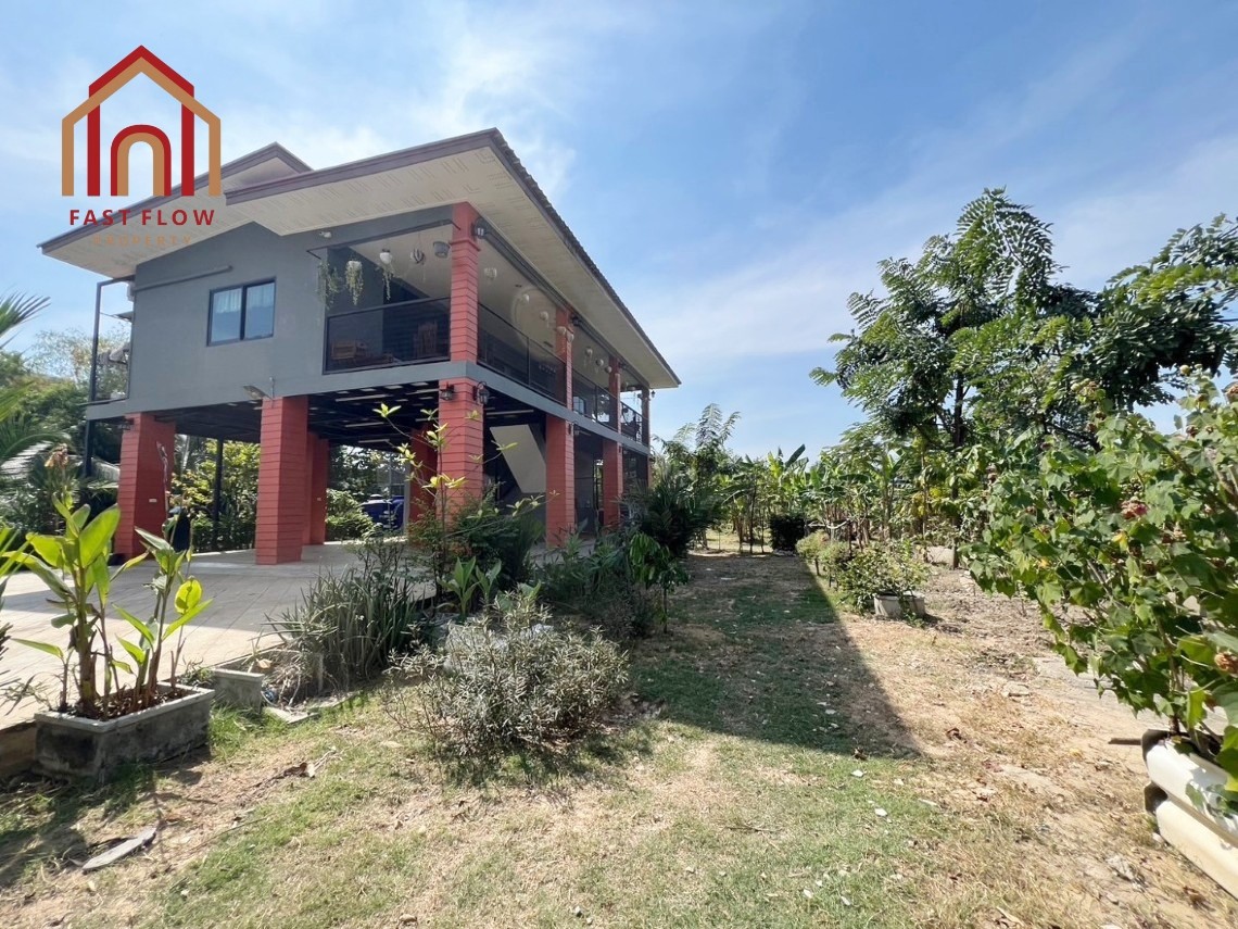 For SaleLandNawamin, Ramindra : House for sale with land, area 897.1 square wah, sanitation 5, Soi 5, Yaek 14, Baan Suan in City With banana gardens and fruit trees Near Foodland Ram Inthra Noo