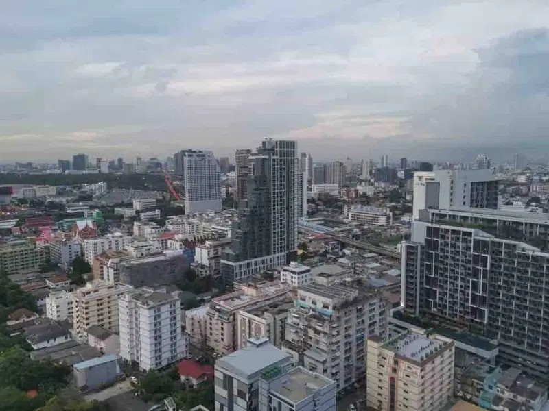 ให้เช่าคอนโดสะพานควาย จตุจักร : The Line Phahon Pradipat 35 sq.m.Please add LINE ID @806qphgn o8415o5483