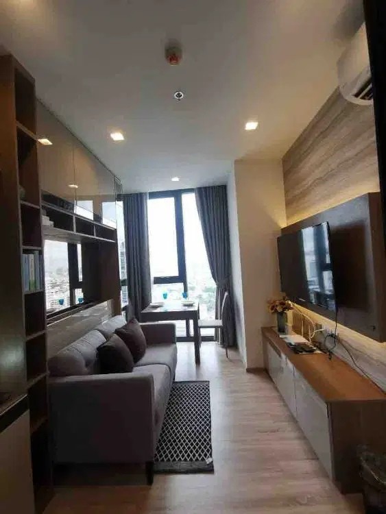 ให้เช่าคอนโดสะพานควาย จตุจักร : The Line Phahon Pradipat 35 sq.m.Please add LINE ID @806qphgn o8415o5483