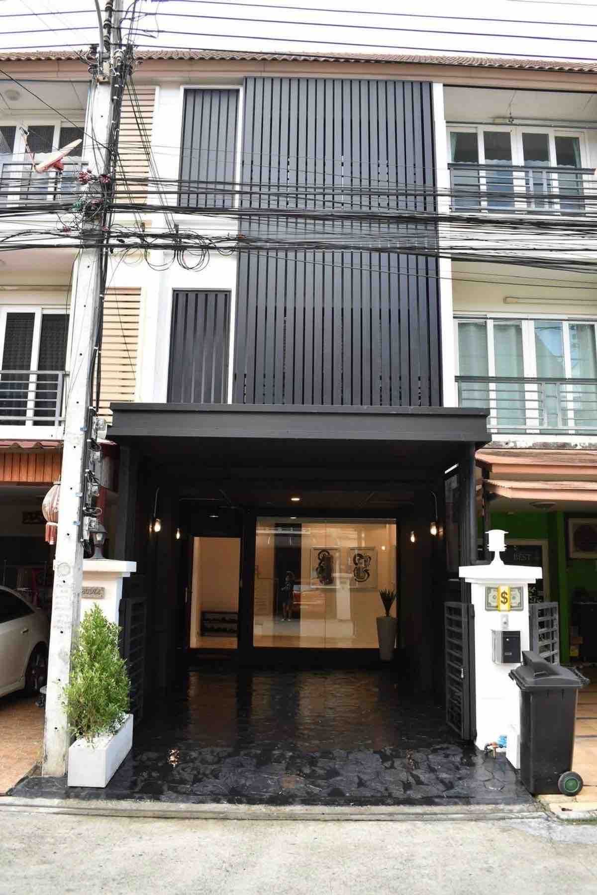 For RentTownhomeYothinpattana,CDC : 27,000.- 3 -story townhome with furniture, Town Plus Village, Town Plus - Kaset Nawamin Near Central East Ville Fashion Island