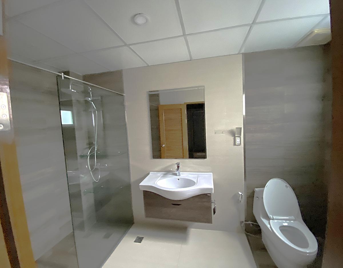 For SaleHouseSukhumvit, Asoke, Thonglor : 5-Storey House for SALE with swimming pool and elevator. ** No Co-Agent **