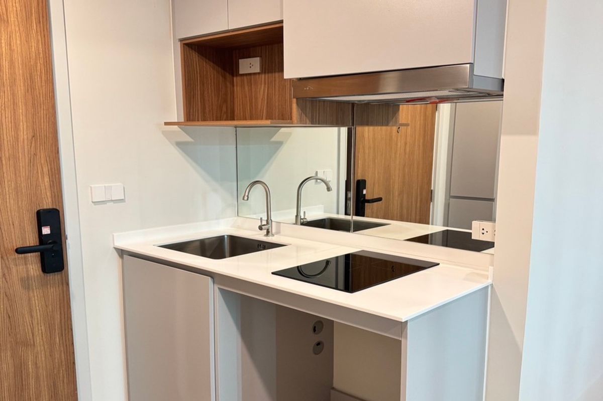 ขายดาวน์คอนโดราษฎร์บูรณะ สุขสวัสดิ์ : ขายดาวน์ !! วิวแม่น้ำ !! Code C20250200087.......Nue Riverest Ratburana, ห้องสตูดิโอ, 1 ห้องน้ำ, ตกแต่งบางส่วน, ราคาพิเศษ!!