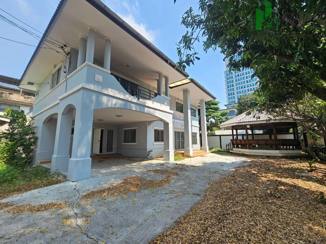 ให้เช่าบ้านอ่อนนุช อุดมสุข : For Rent: Spacious Detached House Near BTS Bangchak ให้เช่า บ้านเดี่ยวหลังใหญ่ ใกล้ BTS บางจาก (SPSP604)