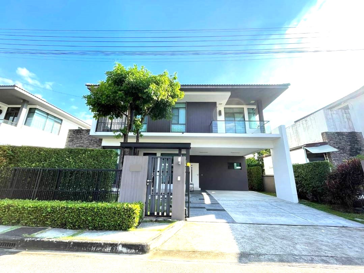 For SaleHouseNawamin, Ramindra : Single house, luxury project, beautiful decoration, Manthana Lake Watcharapol, zone near the lake and club house, 73.2 sq. Wah, 4 bedrooms, 3 bathrooms, with a large furniture, big house, decorated.
