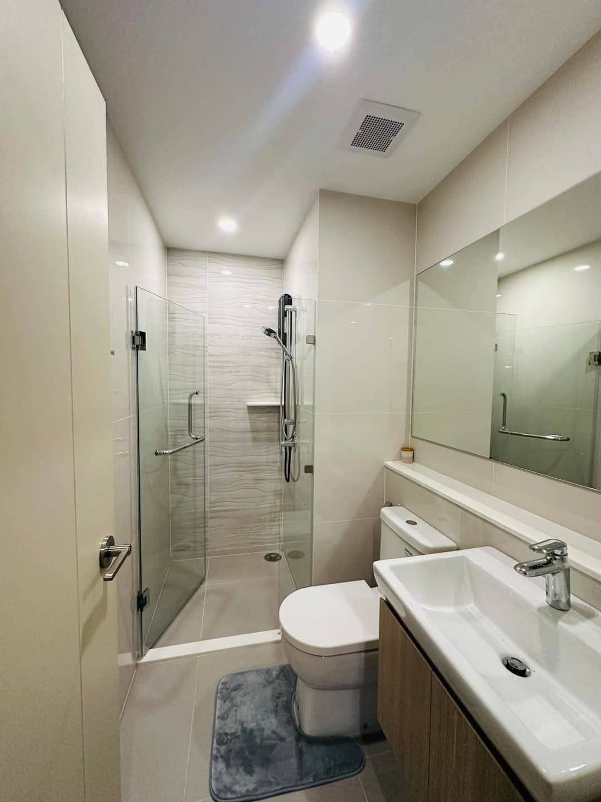 For RentCondoKhlongtoei, Kluaynamthai : For rent 📍 Life Rama 4 - Asoke 📍 Near MRT, Queen Sirikit Center, Furniture and Electrical appliances