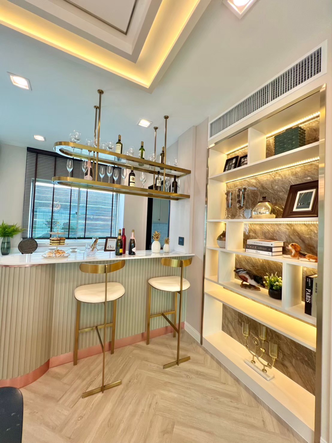 ให้เช่าบ้านลาดกระบัง สุวรรณภูมิ : ✨  🏠 ปล่อยเช่า / ขาย บ้านหรู หลังใหญ่ แต่งครบ โครงการ เพอร์เฟคมาสเตอร์พีซ พระราม 9 กรุงเทพกรีฑา เนื้อที่ 150 ตรว มี 5 ห้องนอน 