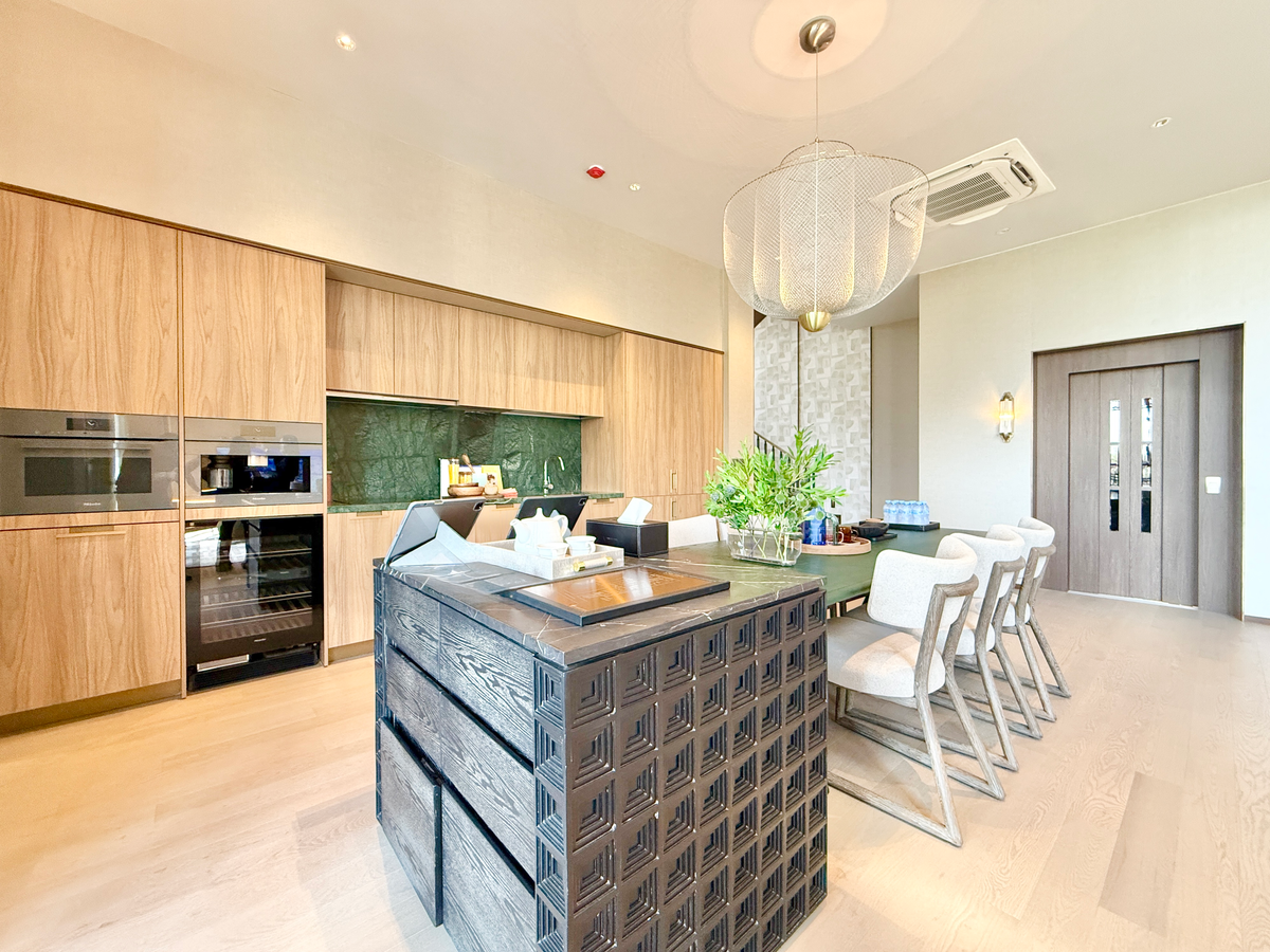 ขายบ้านเกษตร นวมินทร์ ลาดปลาเค้า : ⭐️⭐️⭐️⭐️⭐️✨บ้านสุดหรูย่านเกษตร-นวมินทร์ คุณภาพจากสิงห์✨ SMYTH' S เกษตร-นวมินทร์ สุด Exclusive เพียง 10 หลัง 120,000,000 MB *