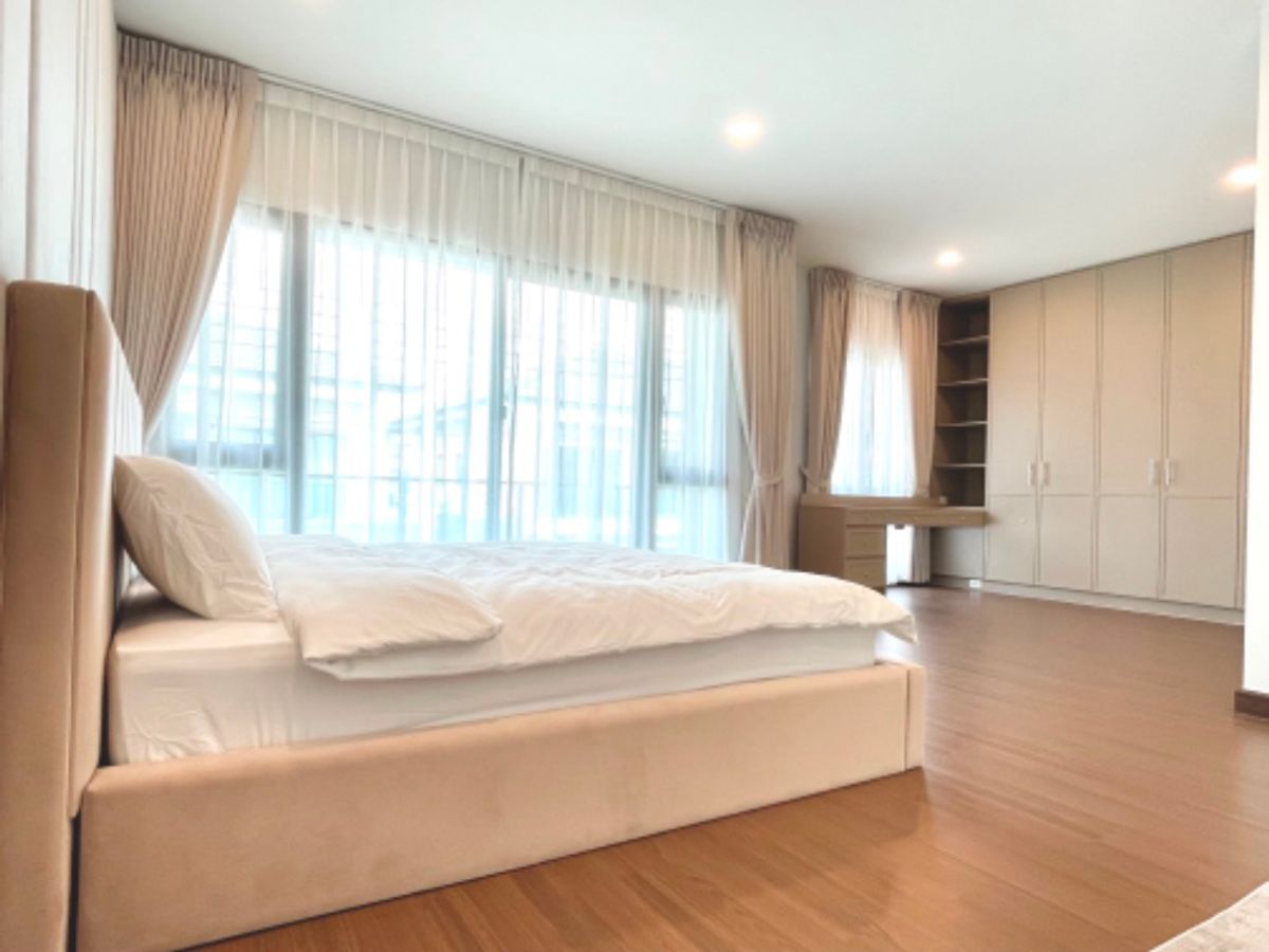 For RentHouseBangna, Bearing, Lasalle : Detached house for rent 🔥 The City Bangna 🔥 4 bedrooms, 5 bathrooms, convenient to travel near Mega Bangna