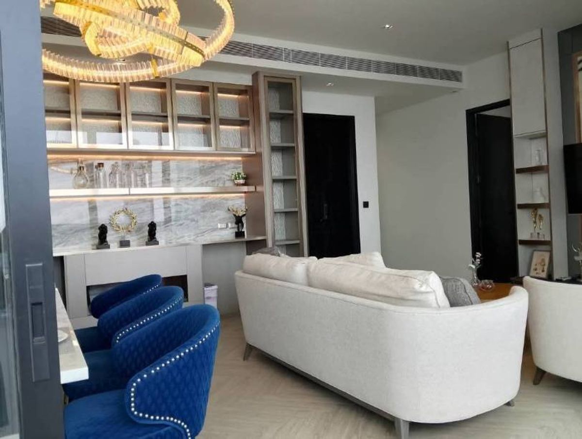 ขายคอนโดอารีย์ อนุสาวรีย์ : 🌜💰💰🌛ขาย Penthouse  Double Volume  Living room โครงการ Kalm Penthouse  Ari 