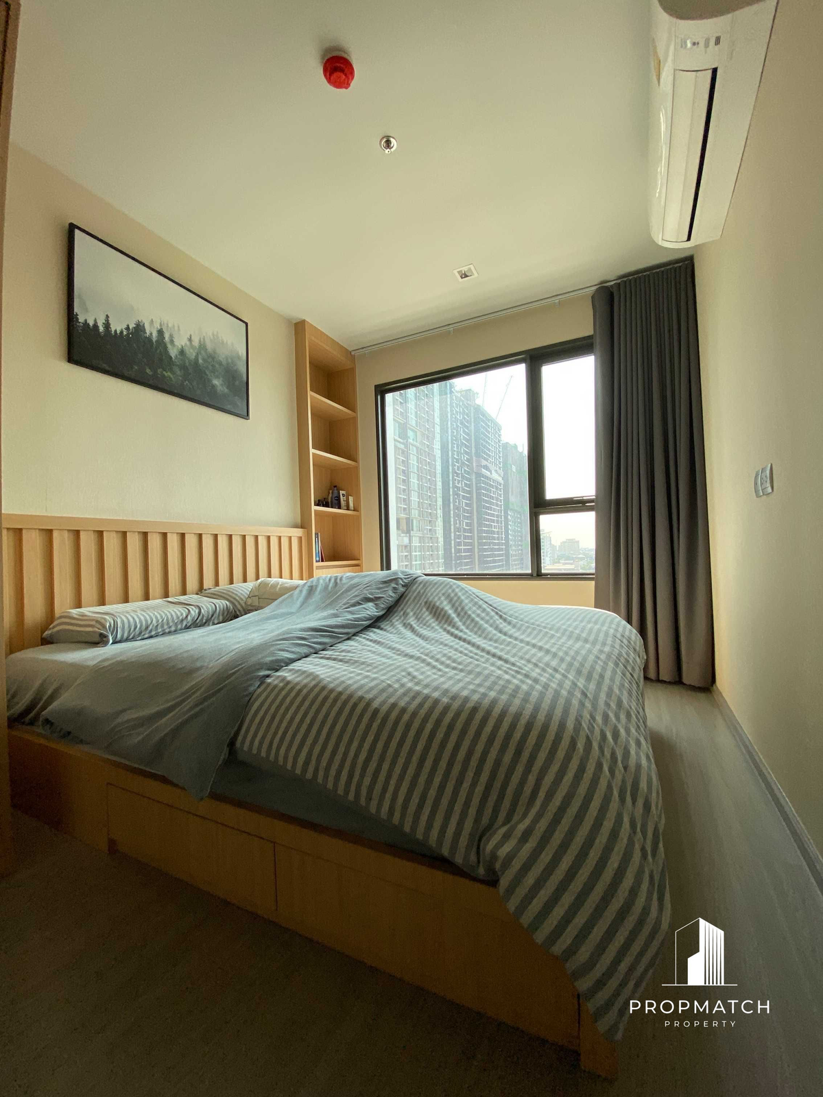 ขายคอนโดลาดพร้าว เซ็นทรัลลาดพร้าว : ⚡️Flash Deal⚡️Life Ladprow  (1Bed 1Bath 35 SQM.) ชั้นสูง วิวสวยมาก!! ราคาเพียง 5,050,000 ลบ. Tel.0981315848 @propmatch