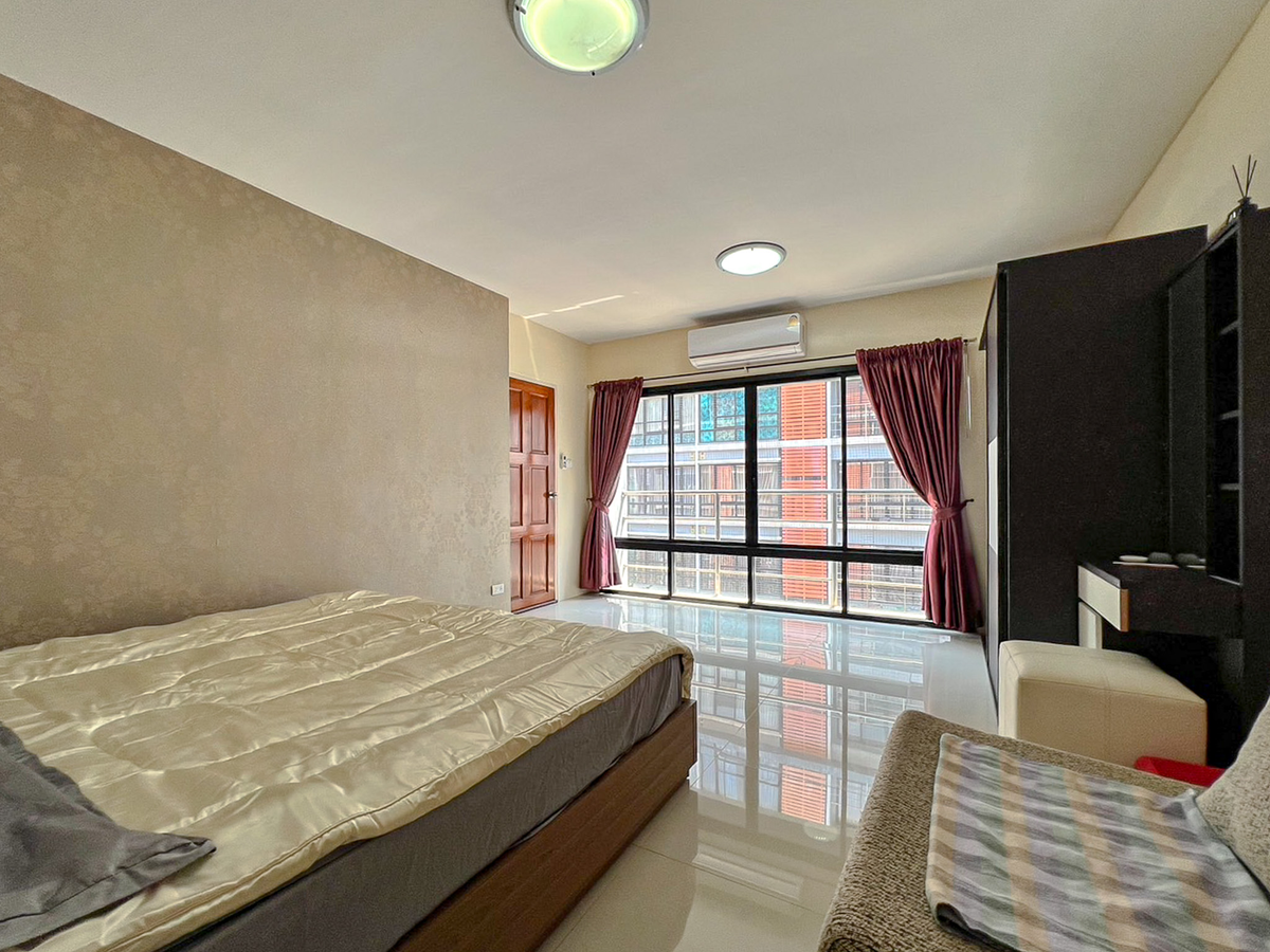 For SaleCondoLadkrabang, Suwannaphum Airport : 📍 Condo for sale, Park Village Onnut-Suvarnabhumi The room is ready to enter only 1.99 million. Good location. Convenient transportation. In and out in many directions. Including Phatthanakan On Nut Srinakarin Road