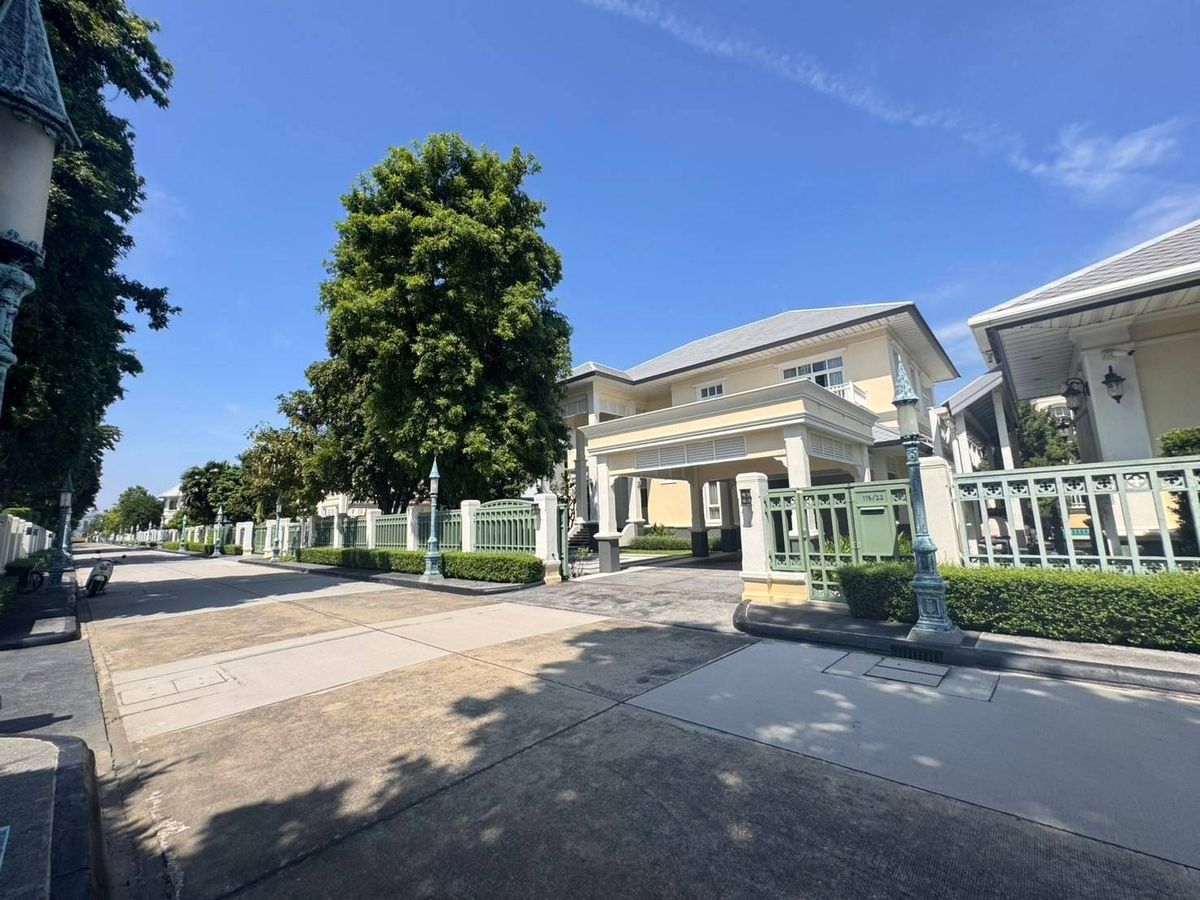 ให้เช่าบ้านเกษตร นวมินทร์ ลาดปลาเค้า : The Royal Residence โครงการบ้านหรู ใกล้สี่แยกอเวนิว เกษตร-นวมินทร์ 