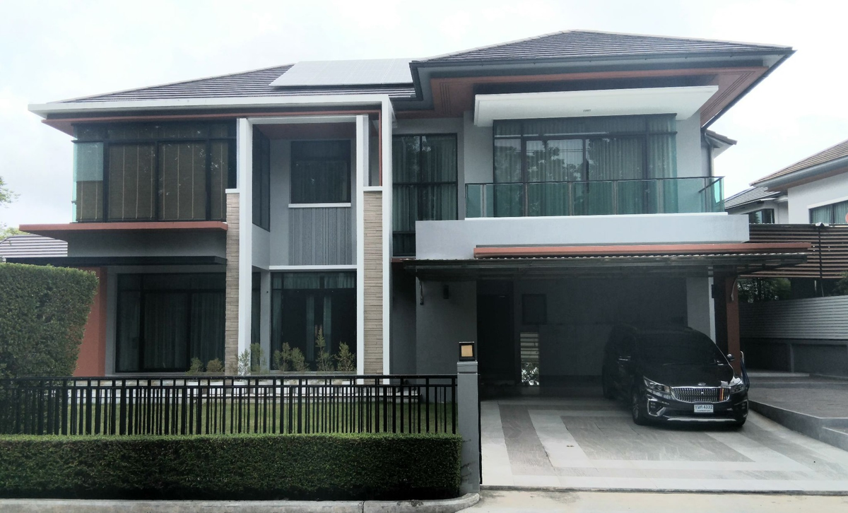 ขายบ้านพระราม 2 บางขุนเทียน : ขายบ้าน The Grand Rama 2 เนื้อที่ 145 ตรว.#แถมระบบโซล่าร์เซลส์  ราคา 29.50 ลบ. #หัวมุม #ตกแต่งสุดหรู #โซนCourtYard พื้นที่ใช้สอย 451 ตรม.