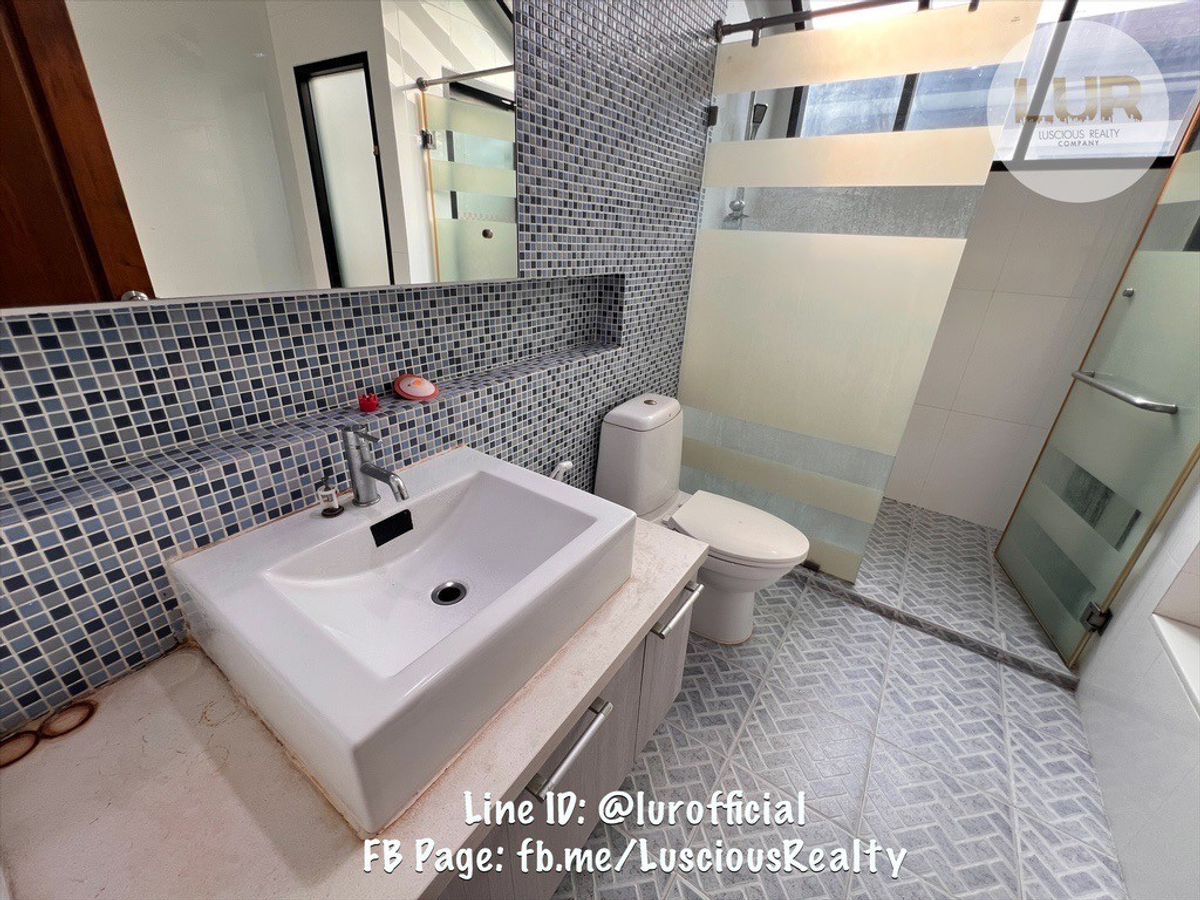 For SaleHousePhutthamonthon, Salaya : House for sale, The Gallery Setthasiri ' S Collection Phutthamonthon 1, price 12.00 million baht (negotiable)