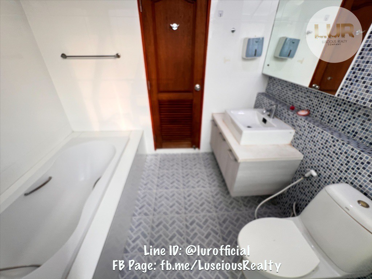 For SaleHousePhutthamonthon, Salaya : House for sale, The Gallery Setthasiri ' S Collection Phutthamonthon 1, price 12.00 million baht (negotiable)