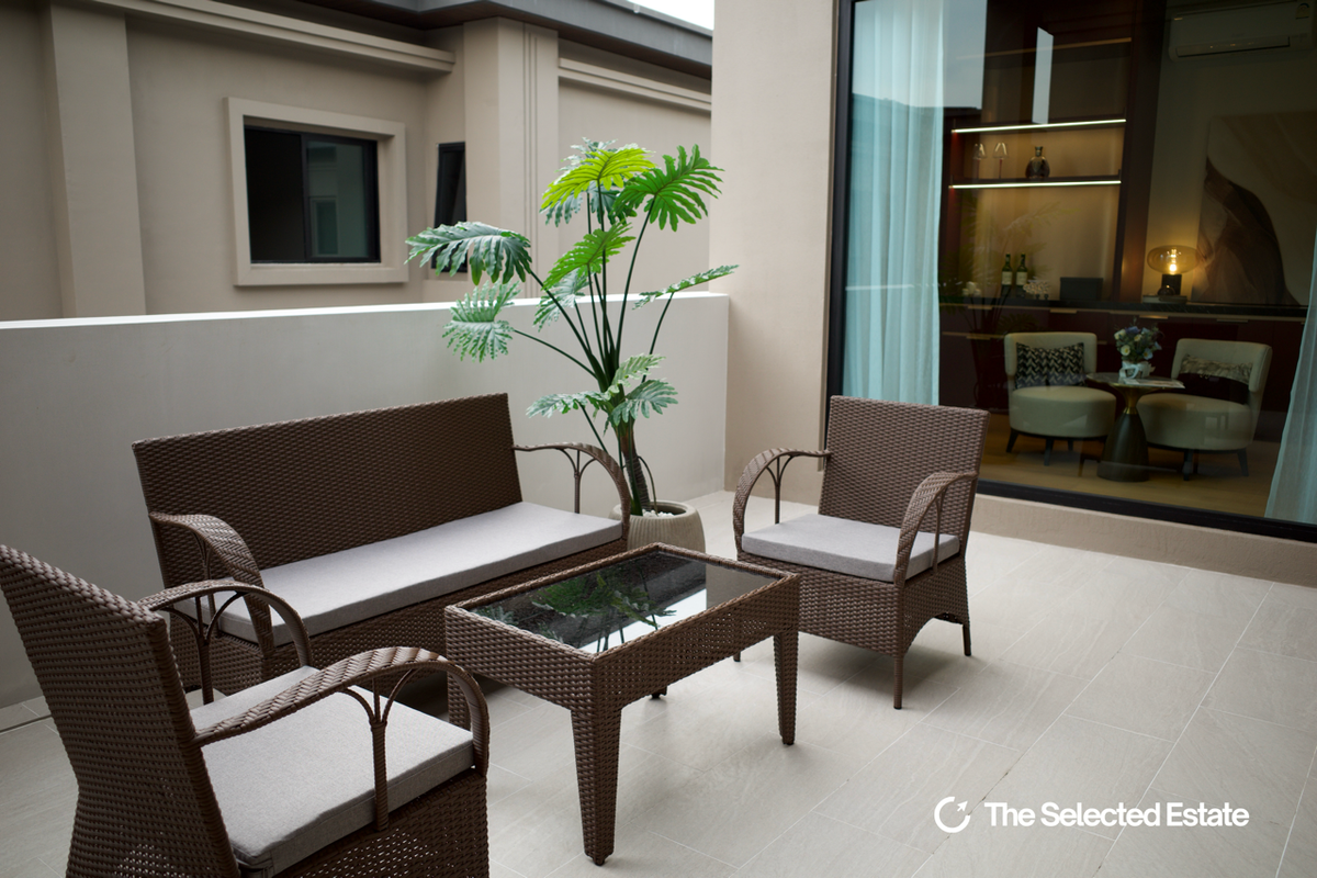 HousePattanakan, Srinakarin : 📍Sale & Amp; Ret: 5 Bedrooms | 6 Bathrooms - 705 SQM | 120 SQ.WA: RENT 800,000 THB/Month - Sale 85 MB