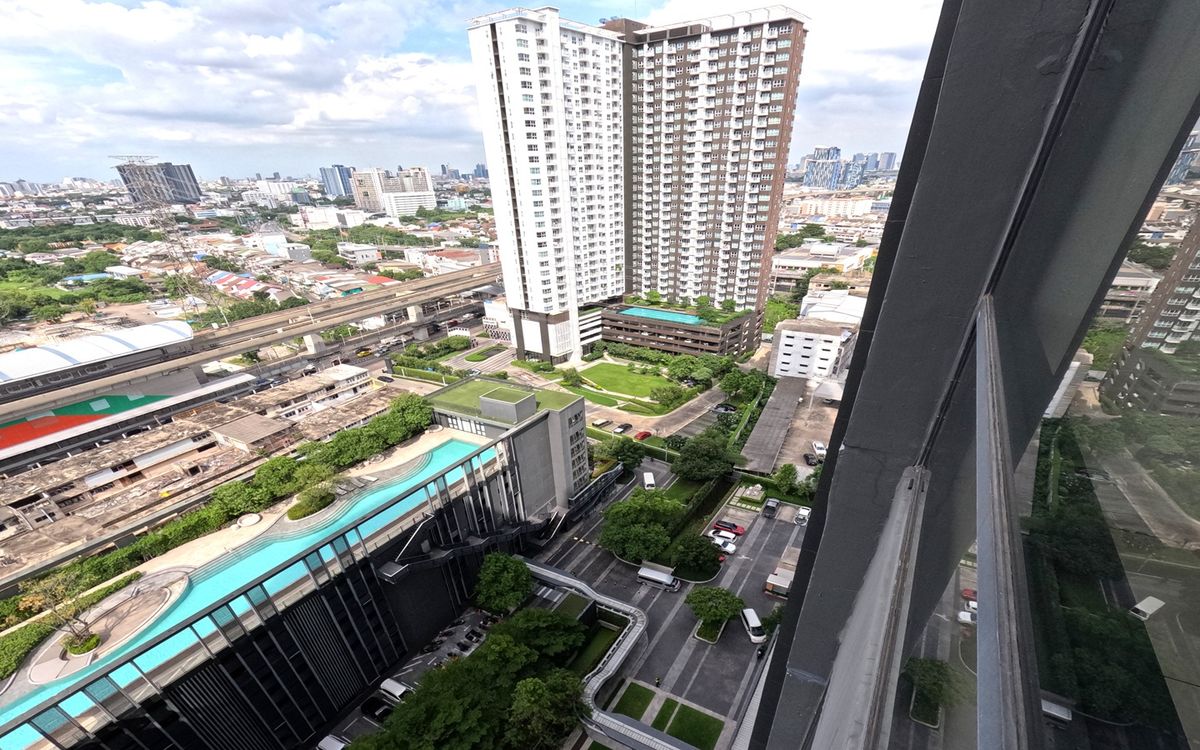 ขายคอนโดบางซื่อ วงศ์สว่าง เตาปูน : ขายคอนโด The Line วงศ์สว่าง ชั้นสูง วิวสวย พร้อมส่วนกลางครบ  ราคาต่ำกว่าตลาด! ใกล้ MRT วงศ์สว่าง เหมาะซื้ออยู่เองหรือลงทุน