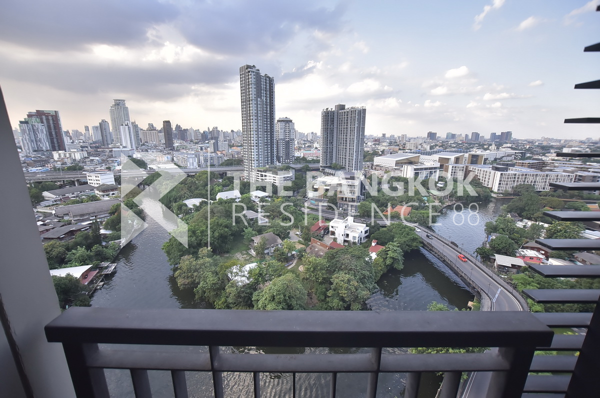 ขายคอนโดอ่อนนุช อุดมสุข : Blocs 77 – Stunning View 1B1B, Near BTS Onnut by Chirs