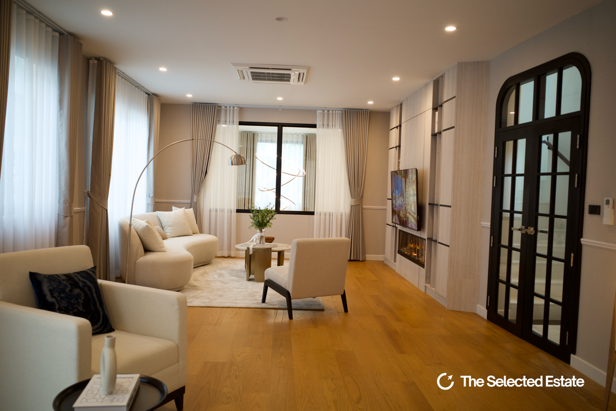 HousePattanakan, Srinakarin : 📍Sale & Amp; Ret: 5 Bedrooms | 6 Bathrooms - 705 SQM | 120 SQ.WA: RENT 800,000 THB/Month - Sale 85 MB