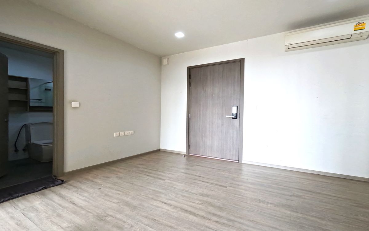 ขายคอนโดบางซื่อ วงศ์สว่าง เตาปูน : ขายคอนโด The Line วงศ์สว่าง ชั้นสูง วิวสวย พร้อมส่วนกลางครบ  ราคาต่ำกว่าตลาด! ใกล้ MRT วงศ์สว่าง เหมาะซื้ออยู่เองหรือลงทุน