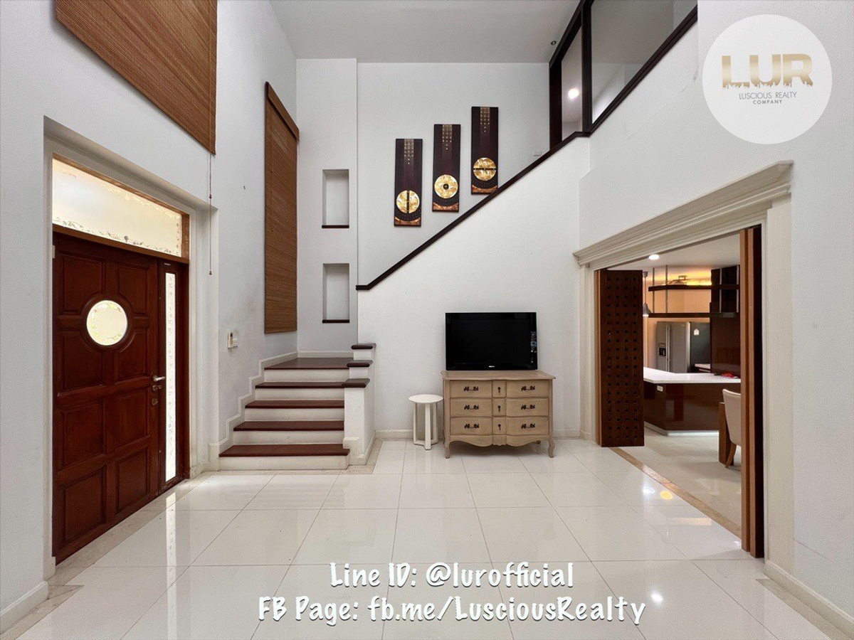 For SaleHousePhutthamonthon, Salaya : House for sale, The Gallery Setthasiri ' S Collection Phutthamonthon 1, price 12.00 million baht (negotiable)