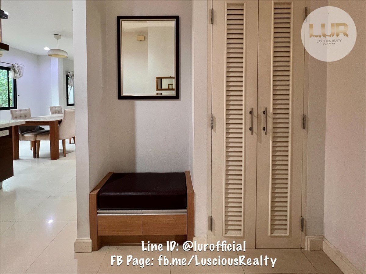 For SaleHousePhutthamonthon, Salaya : House for sale, The Gallery Setthasiri ' S Collection Phutthamonthon 1, price 12.00 million baht (negotiable)