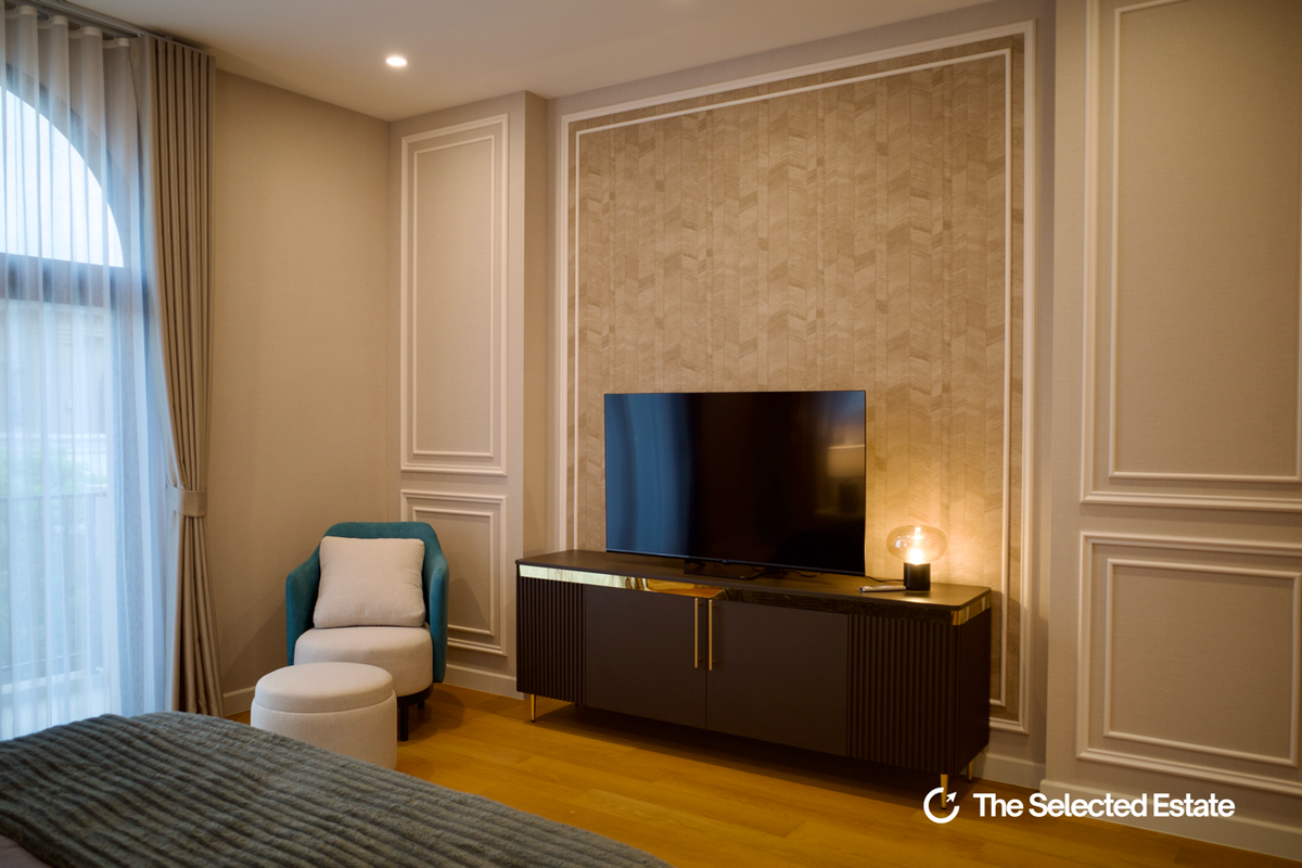 HousePattanakan, Srinakarin : 📍Sale & Amp; Ret: 5 Bedrooms | 6 Bathrooms - 705 SQM | 120 SQ.WA: RENT 800,000 THB/Month - Sale 85 MB