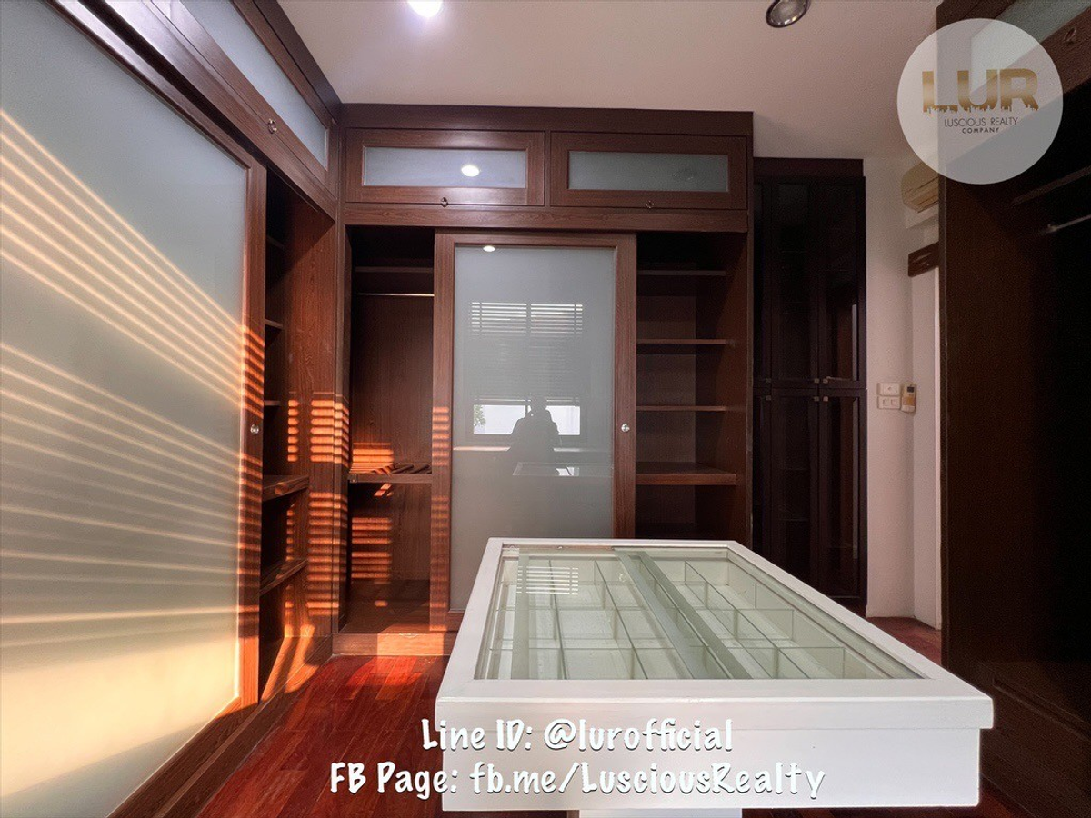 For SaleHousePhutthamonthon, Salaya : House for sale, The Gallery Setthasiri ' S Collection Phutthamonthon 1, price 12.00 million baht (negotiable)