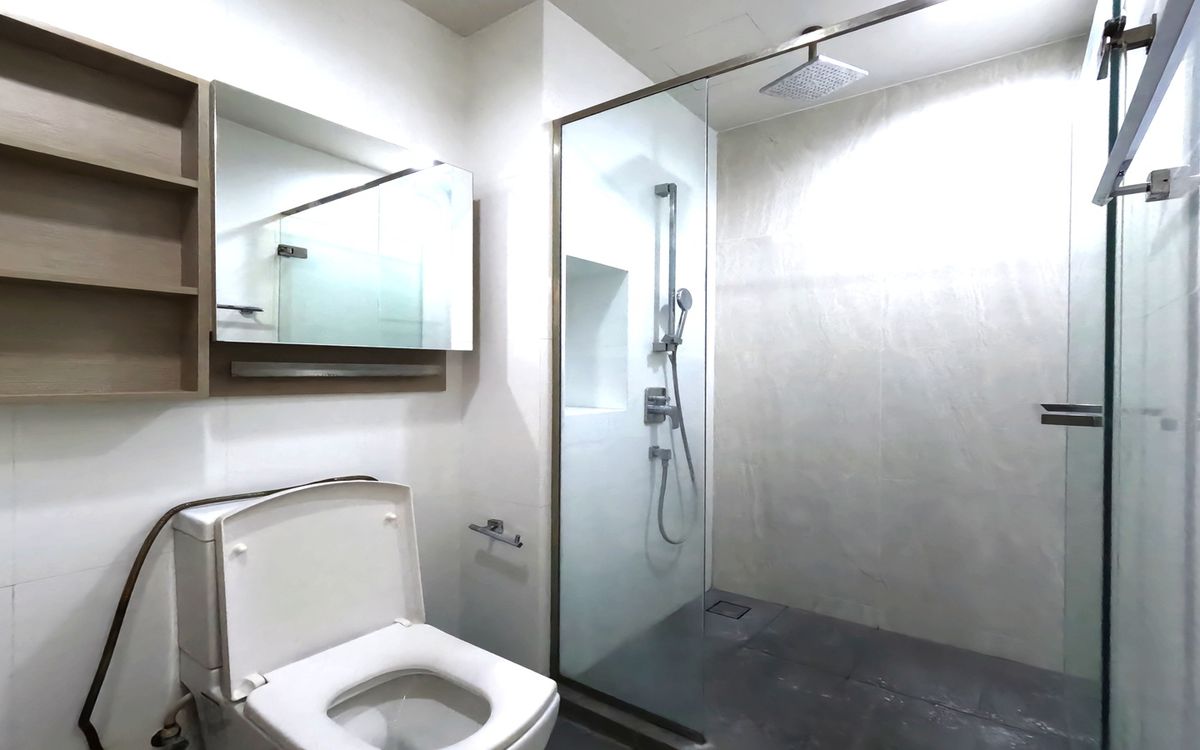 ขายคอนโดบางซื่อ วงศ์สว่าง เตาปูน : ขายคอนโด The Line วงศ์สว่าง ชั้นสูง วิวสวย พร้อมส่วนกลางครบ  ราคาต่ำกว่าตลาด! ใกล้ MRT วงศ์สว่าง เหมาะซื้ออยู่เองหรือลงทุน