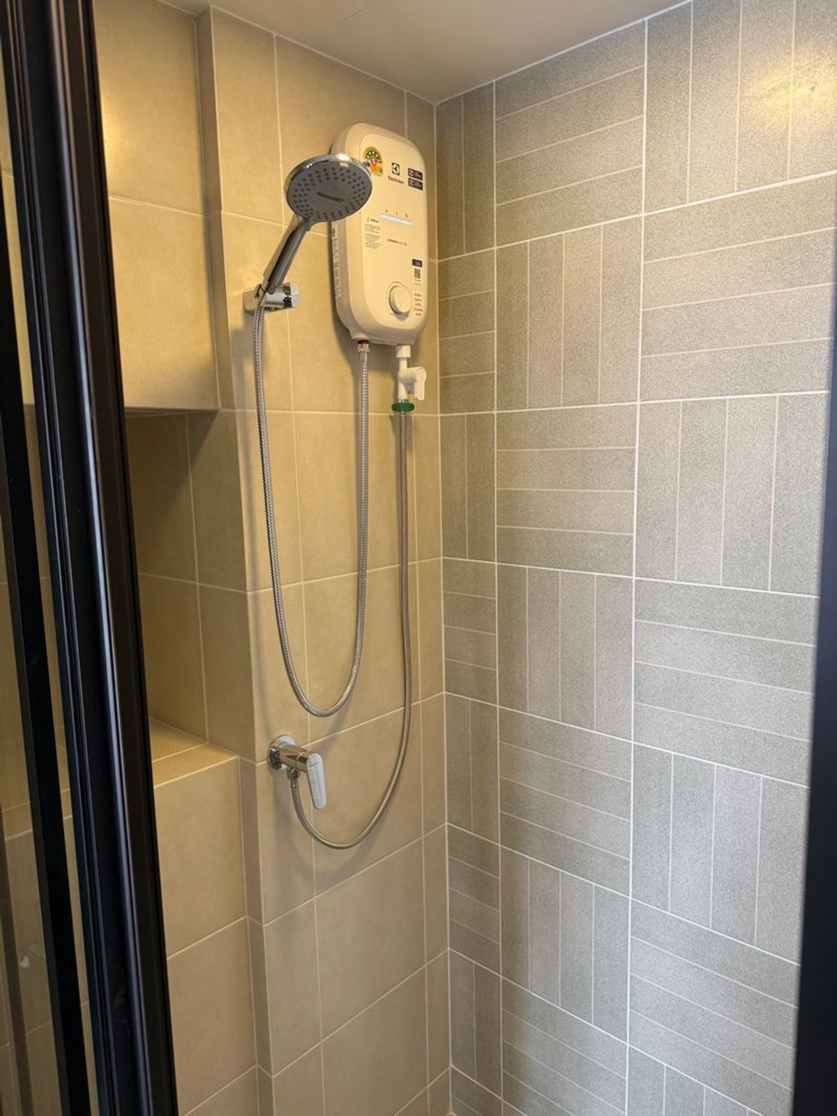 ให้เช่าคอนโดลาดกระบัง สุวรรณภูมิ : ให้เช่า คอนโด Dcondo Air #ดีคอนโดแอร์ลาดกระบัง  ห้องใหม่ เฟอร์นิเจอร์ และเครื่องใช้ไฟฟ้าครบ ตึก A ชั้น 5 ขนาด 25 ตารางเมตร ตกแต่งสวย ทิศใต้ แดดไม่ร้อน วิวธรรมชาติ