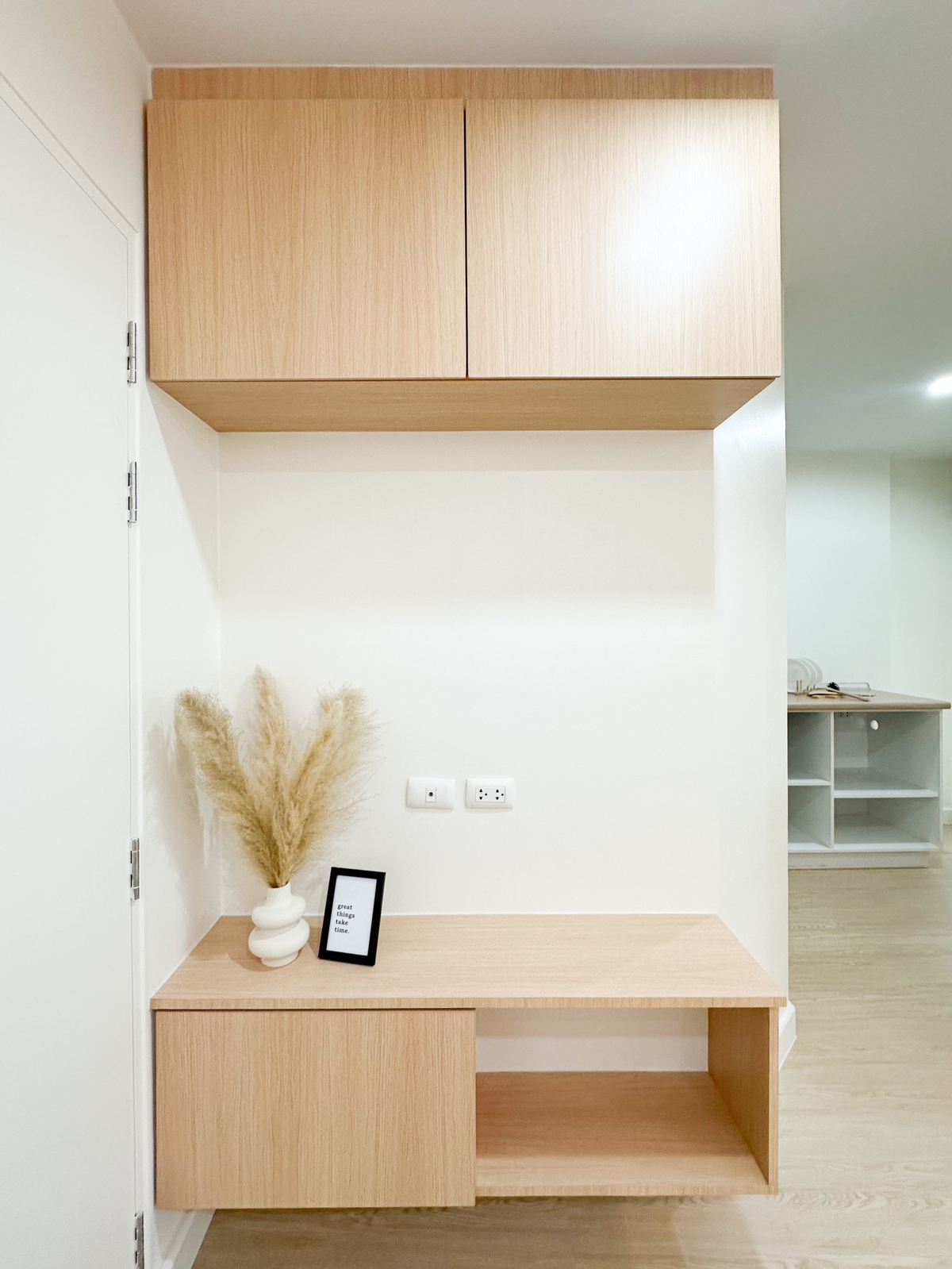 For SaleCondoKaset Nawamin,Ladplakao : Lumphini Ram Inthra-Lat Pla Khao 2, beautiful room with new furniture