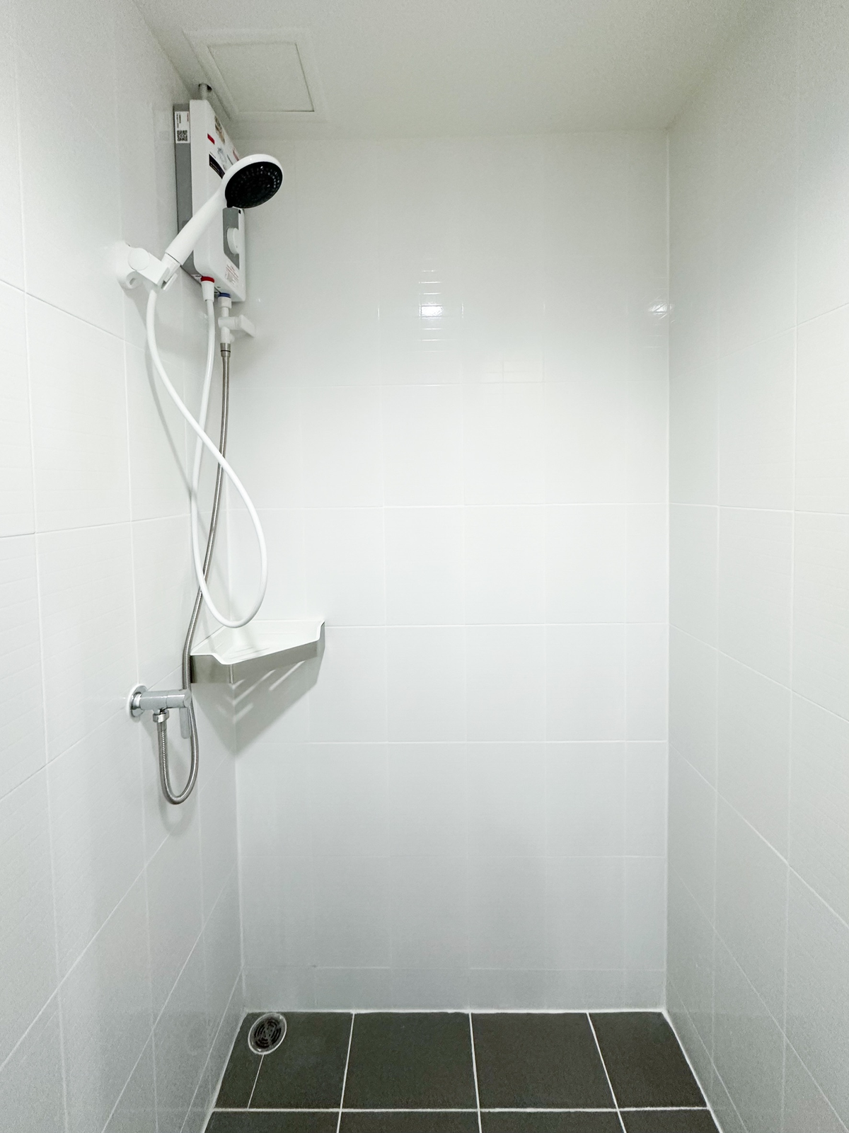 For SaleCondoKaset Nawamin,Ladplakao : Lumphini Ram Inthra-Lat Pla Khao 2, beautiful room with new furniture