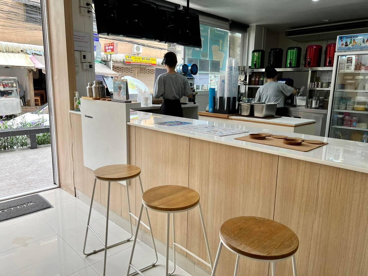 เซ้งร้านค้า/ตลาดนัดรัชดา ห้วยขวาง : 🧋 🥤 Hot Price ❗❗  ปล่อยเซ้ง ร้านชานมไข่มุก ทำเลดีร่ายล้อมไปด้วยอพาร์ทเมนท์ ร้านตั้งอยู่รัชดา 36 ตรงตลาดเสือใหญ่ แยก 9 หลังมหาลัยจันเกษม ยังดำเนินกิจการอยู่