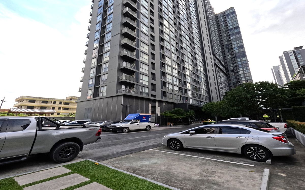 ขายคอนโดบางซื่อ วงศ์สว่าง เตาปูน : ขายคอนโด The Line วงศ์สว่าง ชั้นสูง วิวสวย พร้อมส่วนกลางครบ  ราคาต่ำกว่าตลาด! ใกล้ MRT วงศ์สว่าง เหมาะซื้ออยู่เองหรือลงทุน