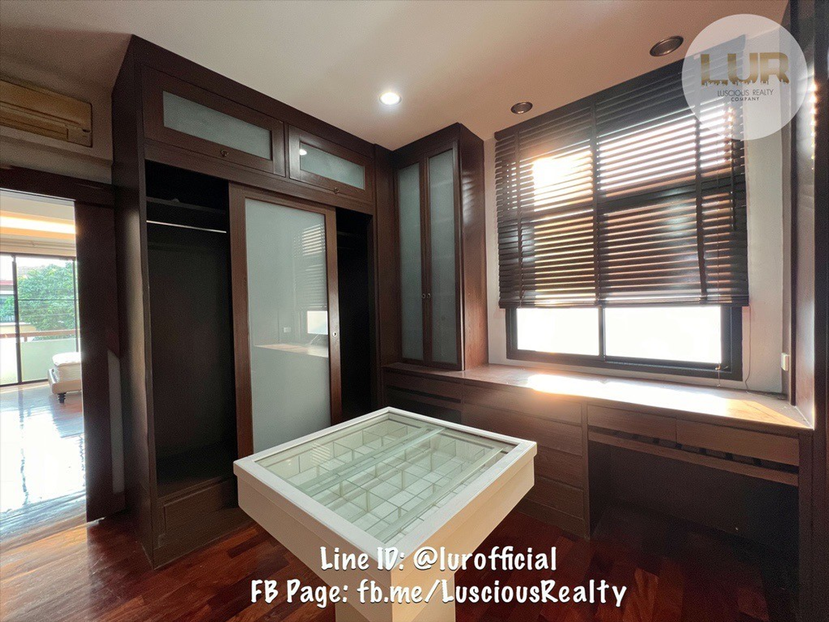 For SaleHousePhutthamonthon, Salaya : House for sale, The Gallery Setthasiri ' S Collection Phutthamonthon 1, price 12.00 million baht (negotiable)