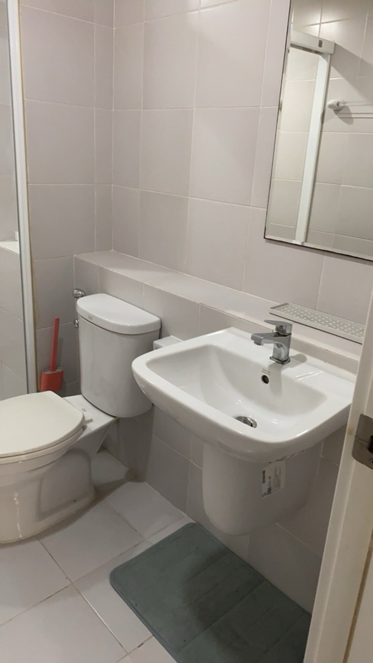 ให้เช่าคอนโดพัฒนาการ ศรีนครินทร์ : 🚩9,000.-Newค่ะ ห้องพร้อมอยู่ Element Srinakarin  1 น 1 น้ำ ขนาด 30 ตร.ม.  ห้องสวย อยู่สบาย  มีเครื่องซักผ้า   ติดต่อป้าแหม่ม Tel/Line : 0992982923 Jim3/1/15