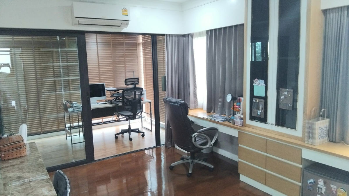 ขายบ้านพระราม 2 บางขุนเทียน : ขายบ้าน The Grand Rama 2 เนื้อที่ 145 ตรว.#แถมระบบโซล่าร์เซลส์  ราคา 29.50 ลบ. #หัวมุม #ตกแต่งสุดหรู #โซนCourtYard พื้นที่ใช้สอย 451 ตรม.