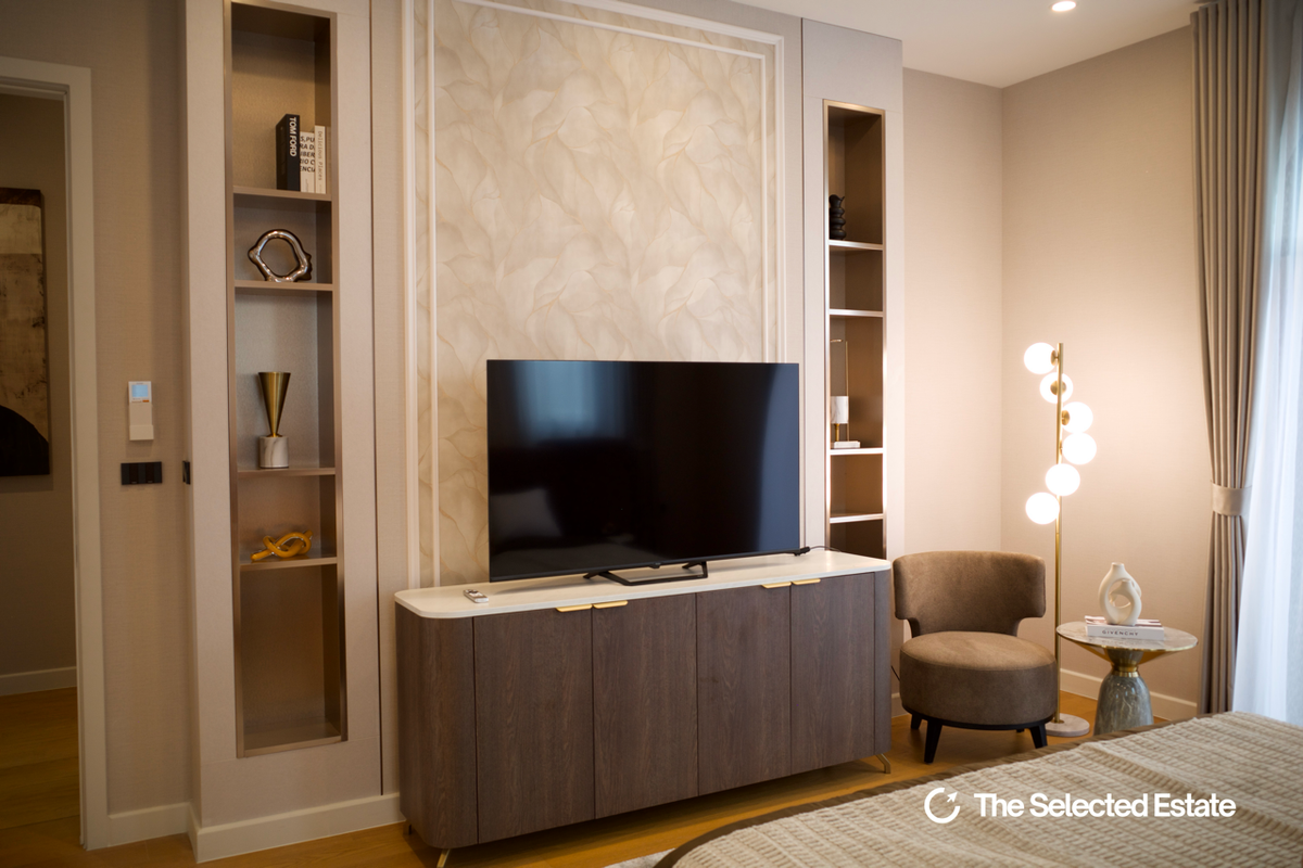 HousePattanakan, Srinakarin : 📍Sale & Amp; Ret: 5 Bedrooms | 6 Bathrooms - 705 SQM | 120 SQ.WA: RENT 800,000 THB/Month - Sale 85 MB