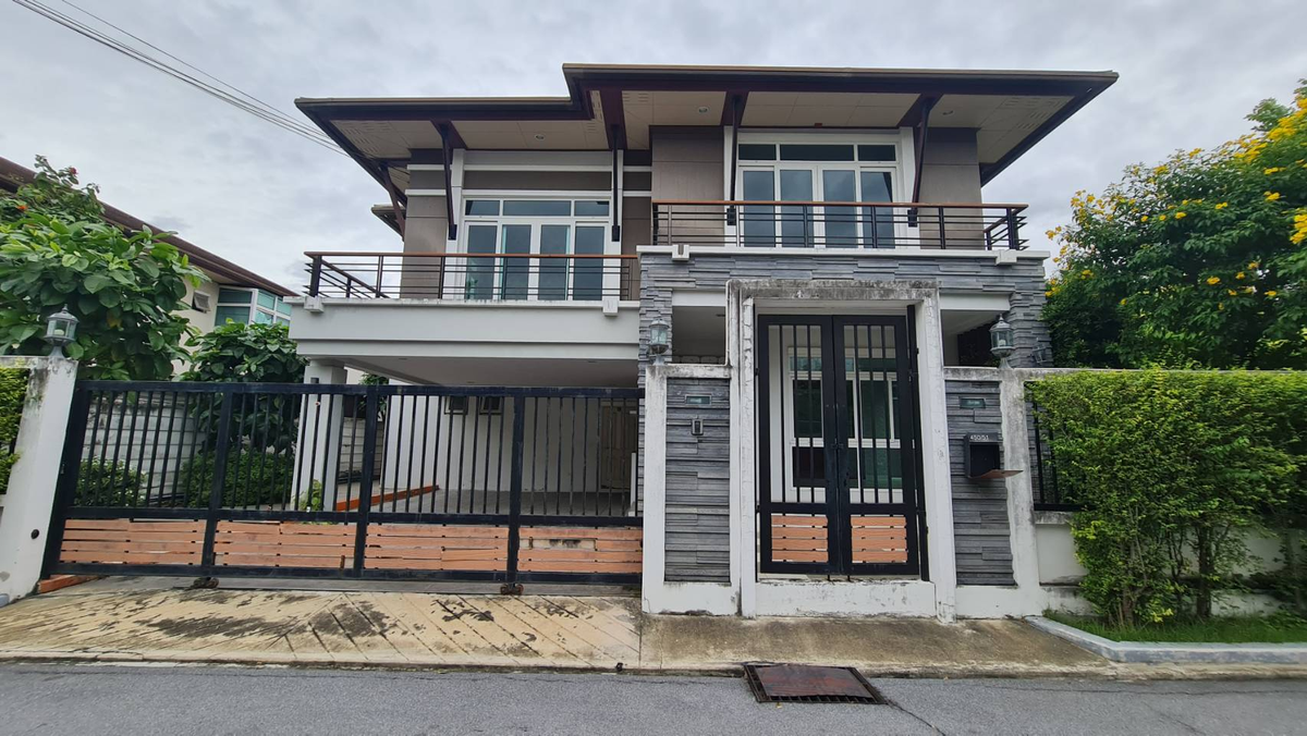ขายบ้านบางแค เพชรเกษม : เดอะรอยัล กรีนพาร์ค บ้านหลังใหญ่ พื้นที่ 156 ตร.ว. บนถนนกาญจนาภิเษก ใกล้เดอะมอลล์บางแคเพียง 1 กม.
