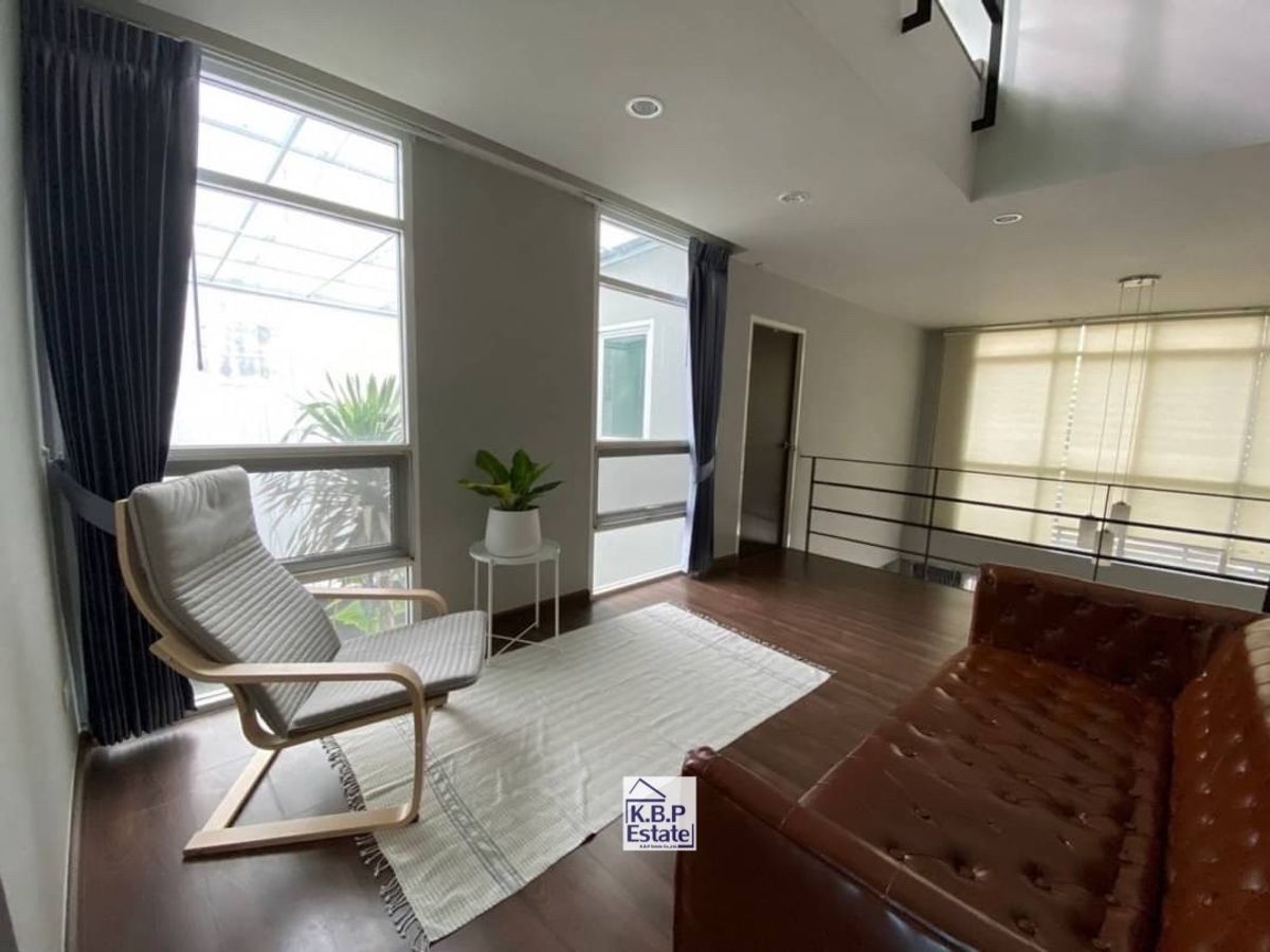 For RentTownhomeSukhumvit, Asoke, Thonglor : For RENT Single House Sukhumvit 49 (Thonglor Area) Fully Furniture Type 3 Beds 3 Baths +1MAID Room